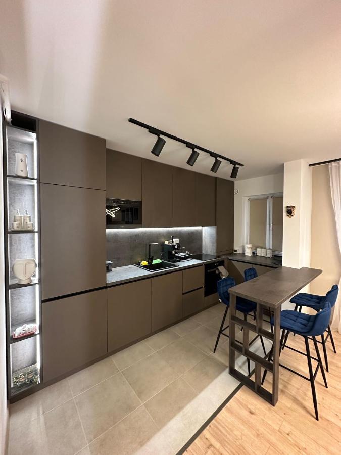 Coresi Luxury Apartments Brasov Bagian luar foto